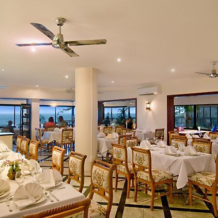 Clubb Coolum Beach Resort Sunshine Coast Ngoại thất bức ảnh