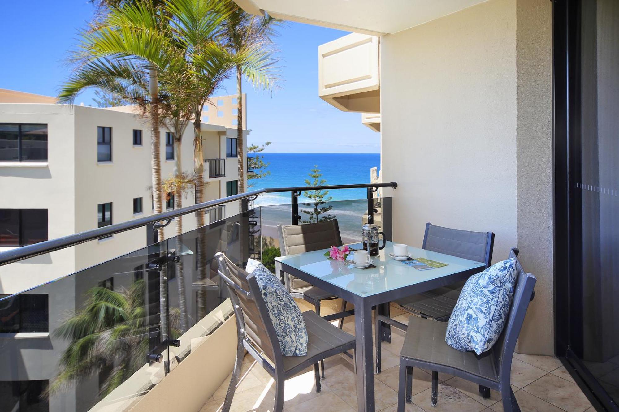 Clubb Coolum Beach Resort Sunshine Coast Ngoại thất bức ảnh