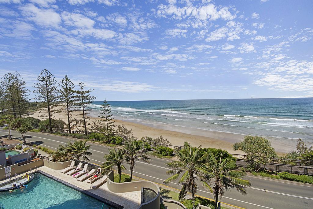 Clubb Coolum Beach Resort Sunshine Coast Ngoại thất bức ảnh