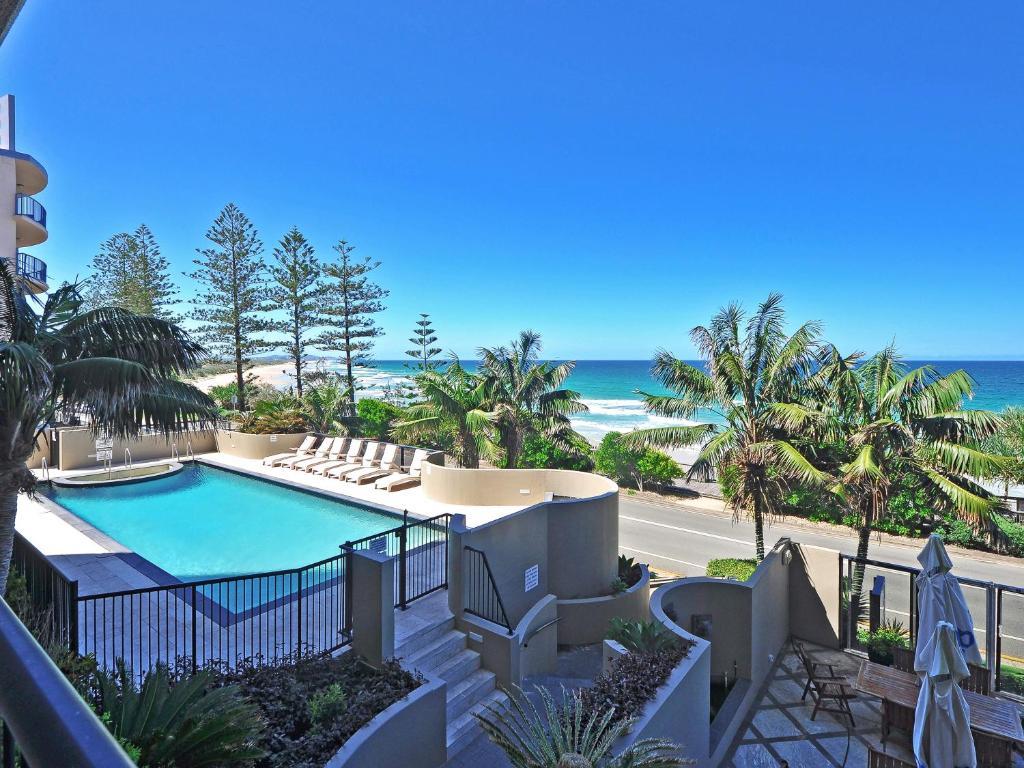 Clubb Coolum Beach Resort Sunshine Coast Ngoại thất bức ảnh