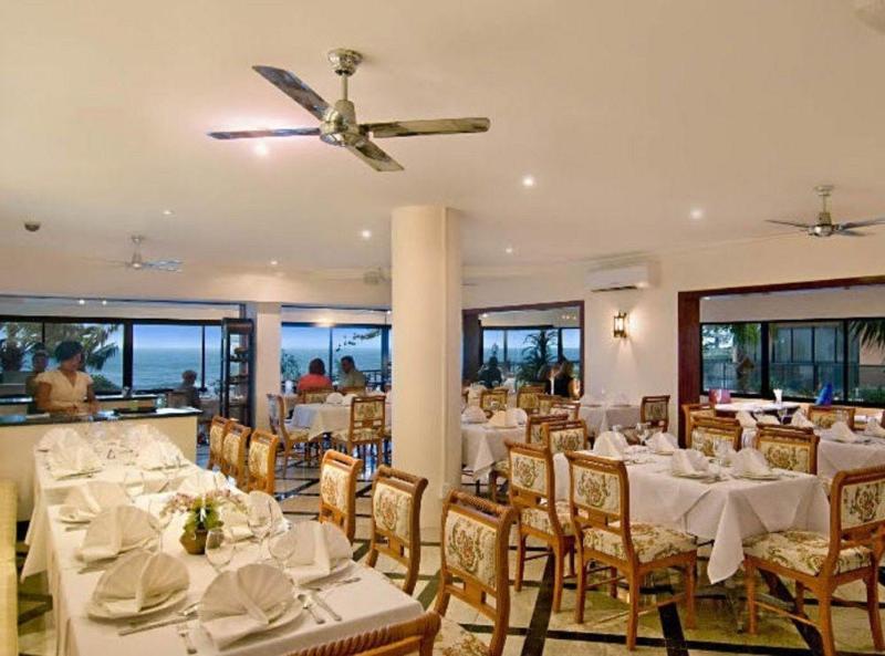 Clubb Coolum Beach Resort Sunshine Coast Ngoại thất bức ảnh